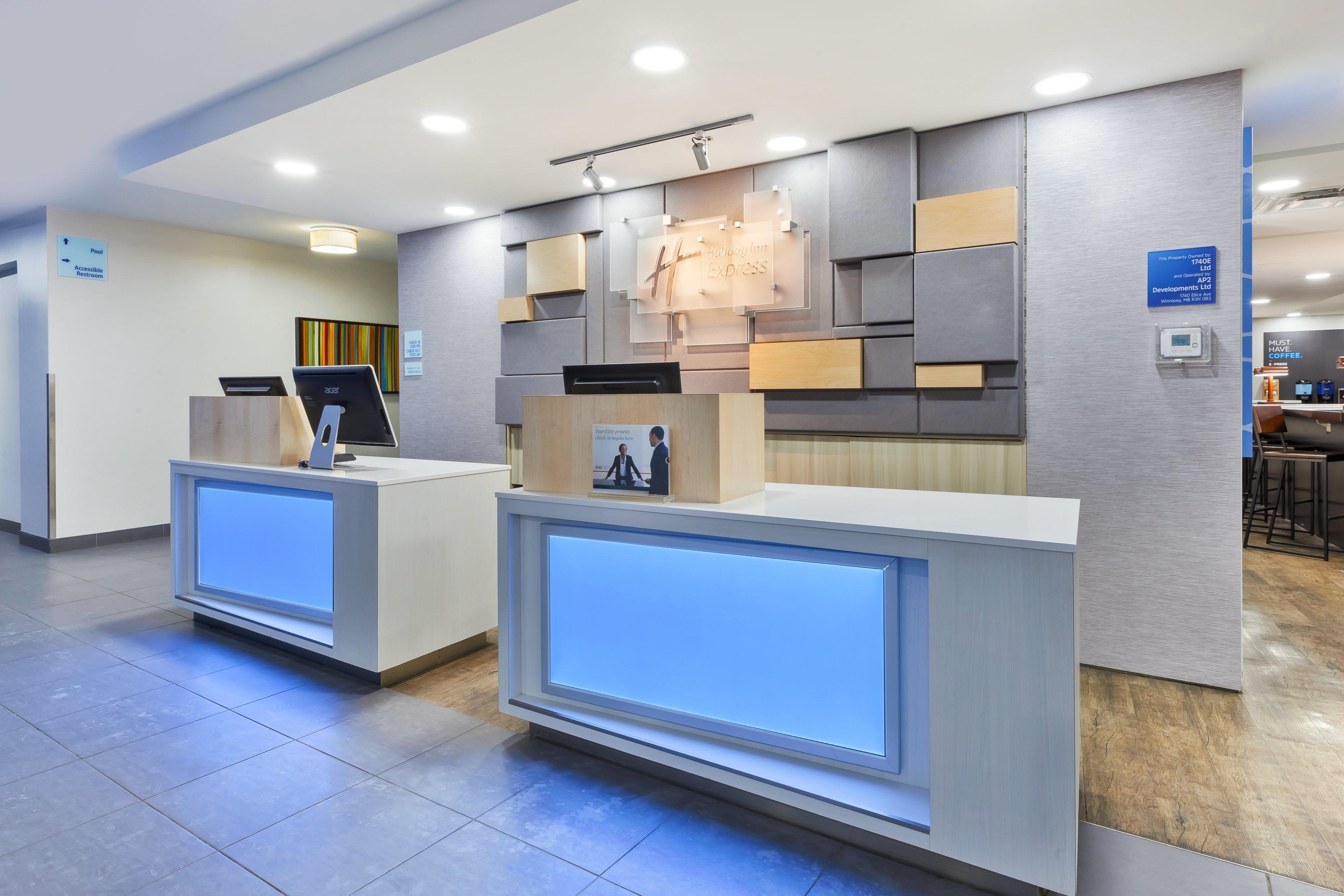 Holiday Inn Express Winnipeg Airport - Polo Park By Ihg Exterior foto