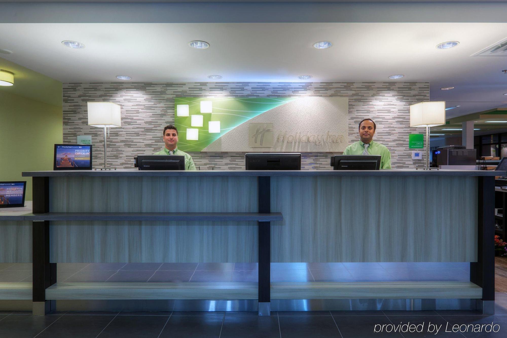 Holiday Inn Express Winnipeg Airport - Polo Park By Ihg Exterior foto
